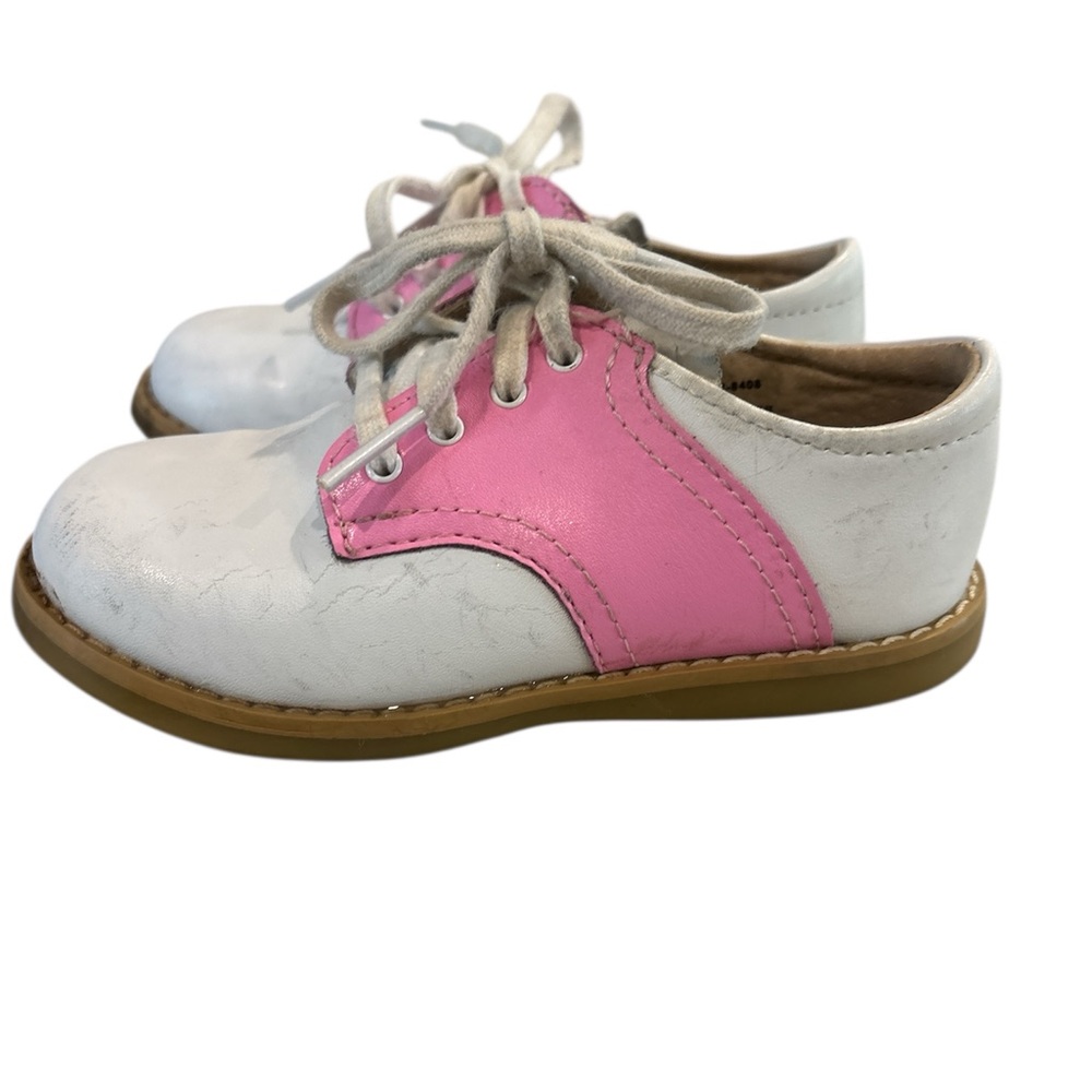 Girl’s Footmates White and Pink Precious Saddle Oxford Shoes